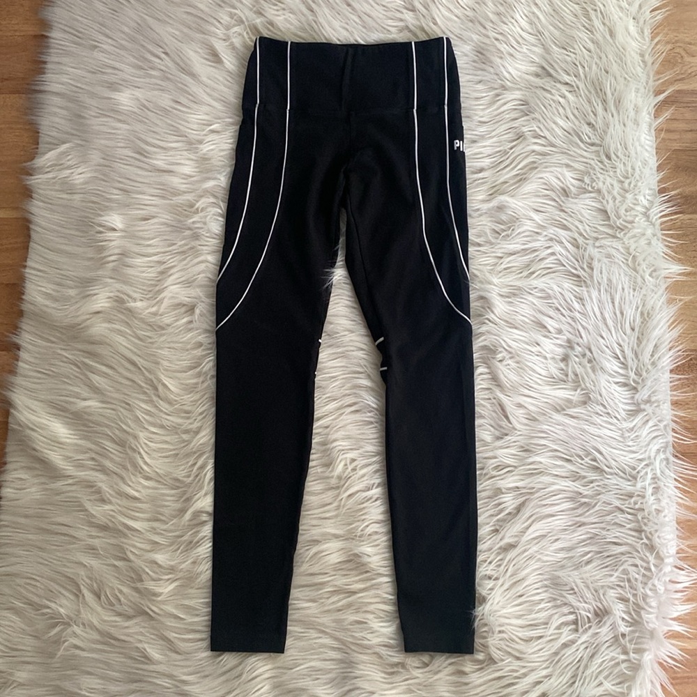 Victoria’s Secret PINK Yoga Leggings